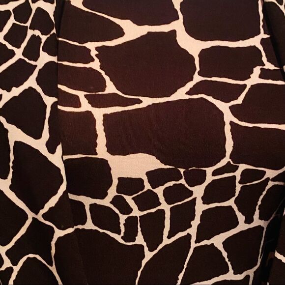 6 Degrees Halter Top Size Small - Picture 5 of 11